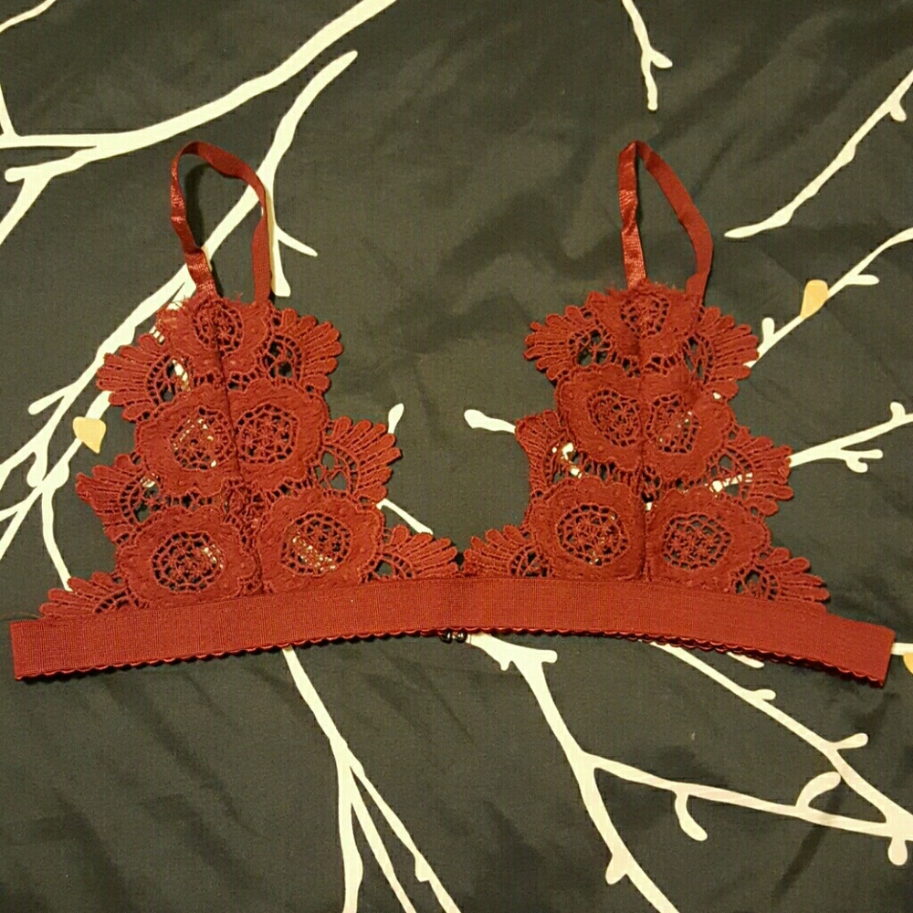 NWOT Lace bralette